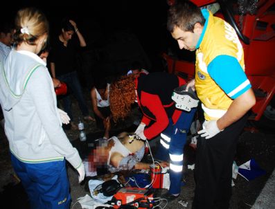 Tem'de Trafik Kazası: 1 Ölü, 2 Yaralı