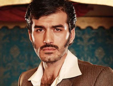 UFUK BAYRAKTAR - Ünlü oyuncuya şok küfürler!