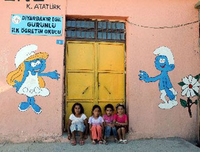 MURAT BÜYÜKKÖSE - Diyarbakır'da eğitim aşığı köy