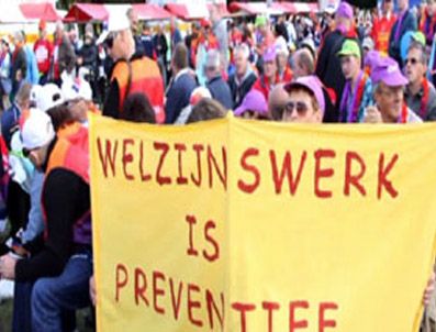 LAHEY - Kemer sıkma tasarılarına karşı eylem