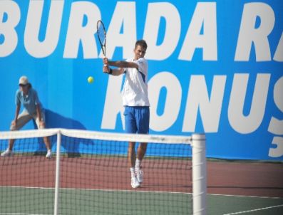 Marsel İlhan Çeyrek Finalde