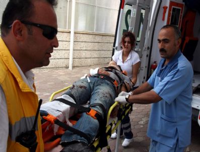 Otomobiller Çarpıştı: 5 Yaralı