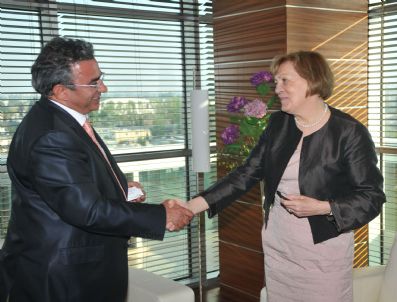 OSMAN BUDAK - Budak'tan Alman Başkonsolosa 'vize' Sitemi