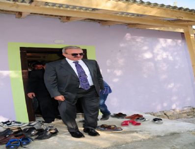 NURULLAH KAYA - Gürpınar Kaymakamlığı 34 Engelli Vatandaşı Ev Sahibi Yaptı
