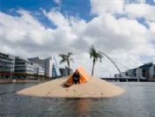 Nehir üzerinde 'cennet adası'