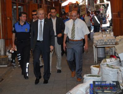 SÜLEYMAN OĞUZ - Polisten Memnun Olan Esnaf, Emniyet Müdürüne E-mail Yoluyla Ulaştı