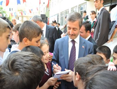 DERYA BAKBAK - Şahinbey'de Temizlik Kampanyası Okullarda Devam Ediyor