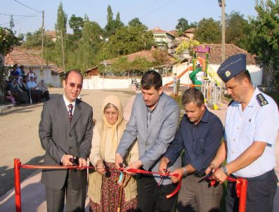 FATIH GEYIM - Şehidin Hatırası Çocuk Parkında Yaşatılacak