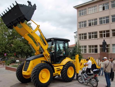 Simav Belediyesi Makine Parkını Güçlendiriyor