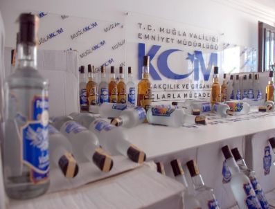 Üç İlde 10 Bin 494 Şişe Kaçak İçki Ele Geçiruldi