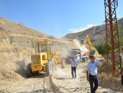 Darende`de 5 Mahalle Toz ve Çamurdan Kurtarılıyor