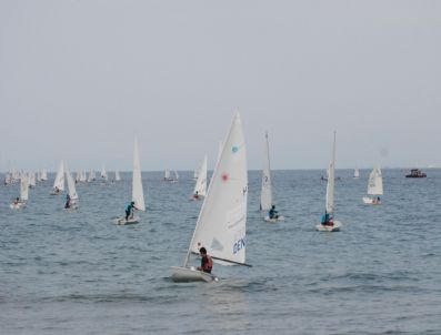 İskenderun`da Yelken Yarışları