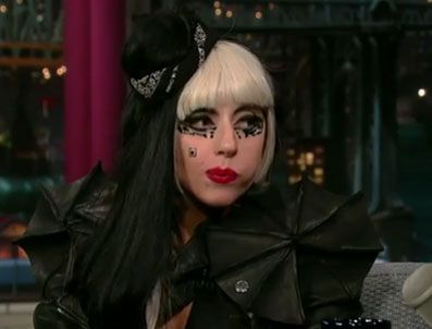 DAVID LETTERMAN - Lady Gaga TV'de kağıt yedi