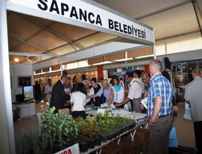 AYHAN SEFER ÜSTÜN - Sapanca’nın Doğal Güzellikleri Ankara’da Tanıtılıyor