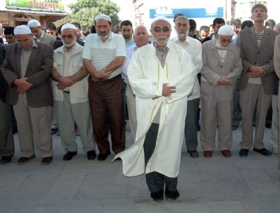 BURHANEDDIN RABBANI - Şehitler ve Burhaneddin Rabbani İçin Gıyabi Cenaze Namazı
