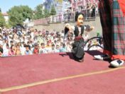 Sincan Belediyesi`nden Okulla Yeni Tanışan Miniklere Tiyatro Gösterisi