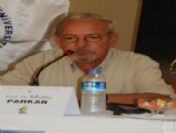 1. Uluslarası Sinema Kongresi`nde Yılmaz Güney Oturumu