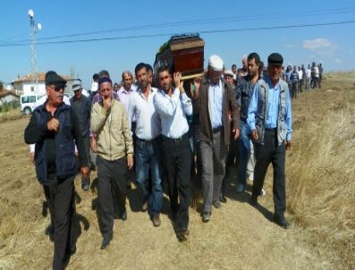 Bakan Kılıç’ın Kaza Yaptığı Araçta Ölen Vatandaş Toprağa Verildi