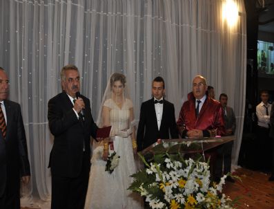 MURAT GÖKTÜRK - Bakan Yazıcı`dan Damada Tavsiye: 