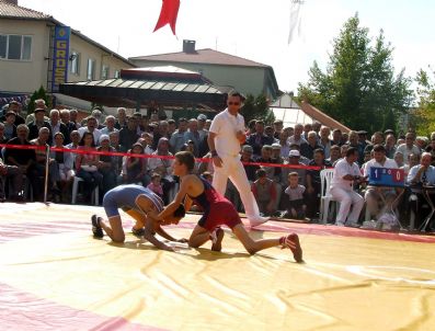 İSMAİL KAŞDEMİR - Çan’da Minikler Güreş Turnuvası Yapıldı