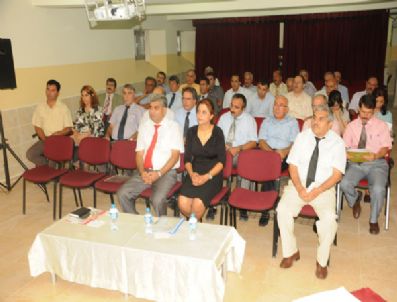 KAMIL KıCıROĞLU - Mezitli`de Okul Müdürleri Toplantısı Yapıldı