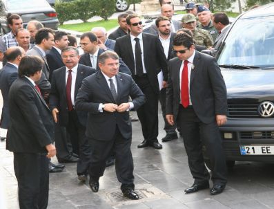 BEKIR KALYONCU - Bakanlar Diyarbakır`da