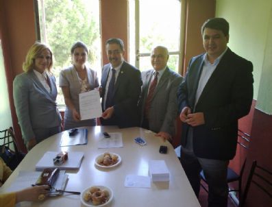 Edremit Ak Parti`de Atama İle Geldi, Seçimle Güven Tazeledi