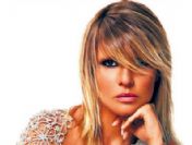 Gülben Ergen yeni albümü ile birinci sırada