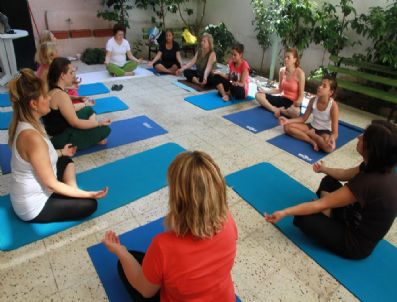 YOGA - Kadınlar Yoga İle Ruhlarını Dinlendiriyor
