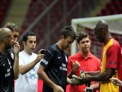 KOBE BRYANT - Kobe Bryant Türk Telekom Arena`da