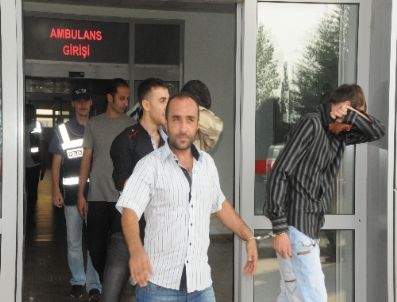 Kocaeli Polisinden Uyuşturucu Operasyonu: 38 Gözaltı (2)