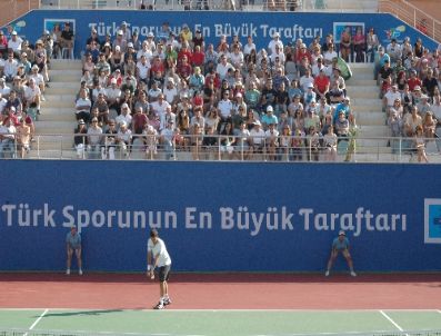 MARSEL İLHAN - Marsel İlhan Finalde Üzdü