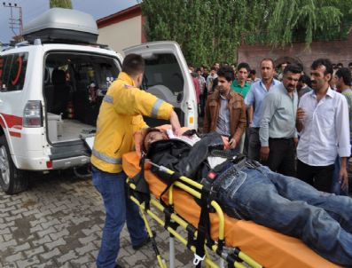 Hizan'da Trafik Kazası, 2 Yaralı