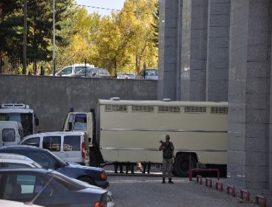 İDRIS AKBıYıK - Hopa Davasında 7 Kişinin Beraatine Karar Verildi