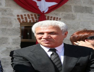 PIRAMITLER - Modacı Faruk Saraç Piramitleri Önünde Mısır Tarihini Sergileyecek