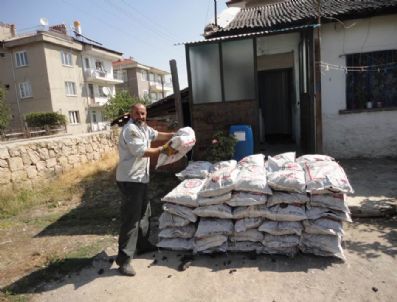 Sydv Yoksul Ailelere Kömür Dağıtıyor