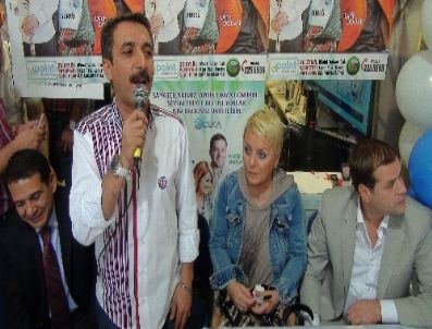 LATIF DOĞAN - Türk Halk Müziği Sanatçılarından Teröre Lanet