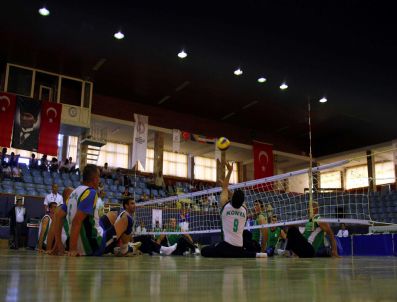 NEZIH DOĞAN - Uluslararası Rumi Bedensel Engelliler Oturarak Voleybol Turnuvası Başladı