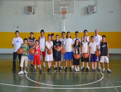 12 DEV ADAM - 12 Dev Adam Kış Çalışmalarına Başladı