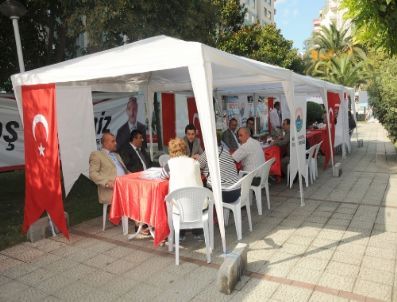 Belediyenin Çadırda Verdiği Sağlık Hizmeti Yoğun İlgi Görüyor