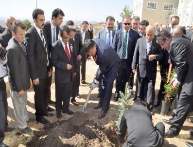 ERTUĞRUL SOYSAL - Bozok Üniversitesi`nden Kırgızistan Meclis Başkanı`na Fahri Doktora Unvanı