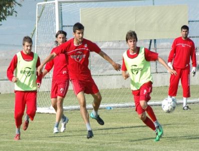 YAŞAR GÜNGÖR - Denizli Belediyespor, Kırklarelispor Maçı Hazırlığına Başladı