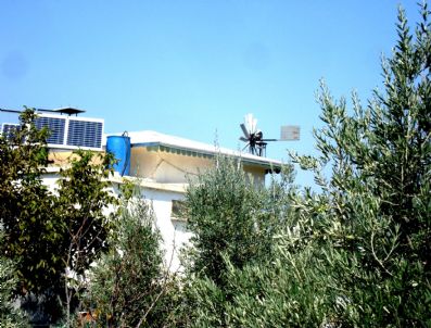 AFŞAR - Elektrik İhtiyacını Rüzgar ve Güneş Enerjisiyle Karşılıyor
