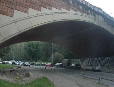 Evsizler, Köprü Altından Da Kovuldu