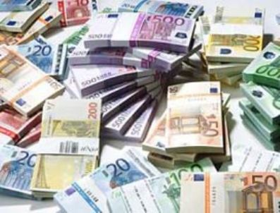 İtalya ve İspanya 18 milyar avro borçlandı