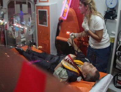 HASEKI EĞITIM VE ARAŞTıRMA HASTANESI - Polislerin Karıştığı Kaza Güvenlik Kamerasında