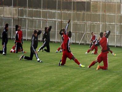 UĞUR KAVUK - Sivasspor`da Antalyaspor Hazırlıkları Başladı