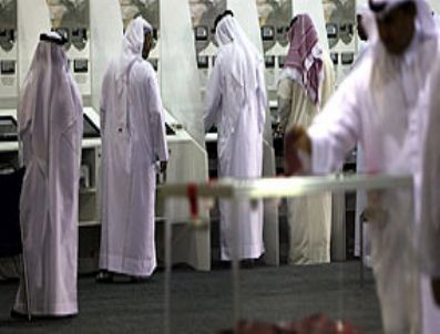 10 bin gözlemci seçimleri izleyecek