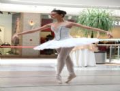 15 Minik Yetenek Ankamall Avm`nin Desteğiyle Bale Öğrenecek