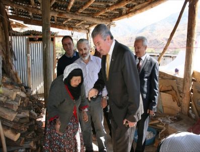 Ak Parti`li Karakelle Deprem Bölgesinde İncelemelerde Bulundu